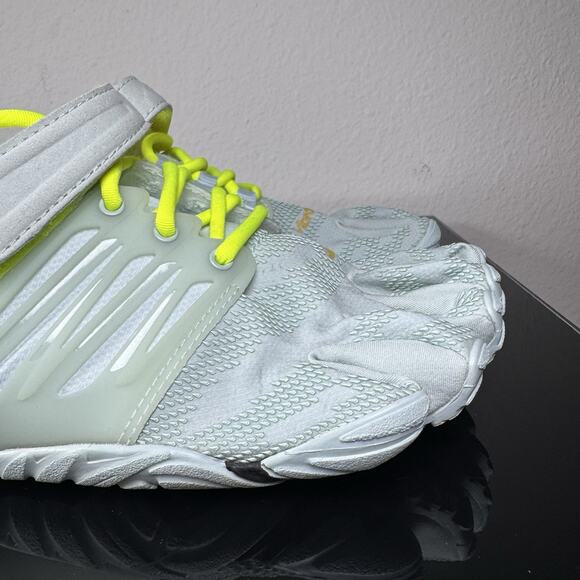 Vibram Fivefingers Shoes Womens Size 8.5-9 EU 41 V-Train 17W6605 - Picture 7 of 13